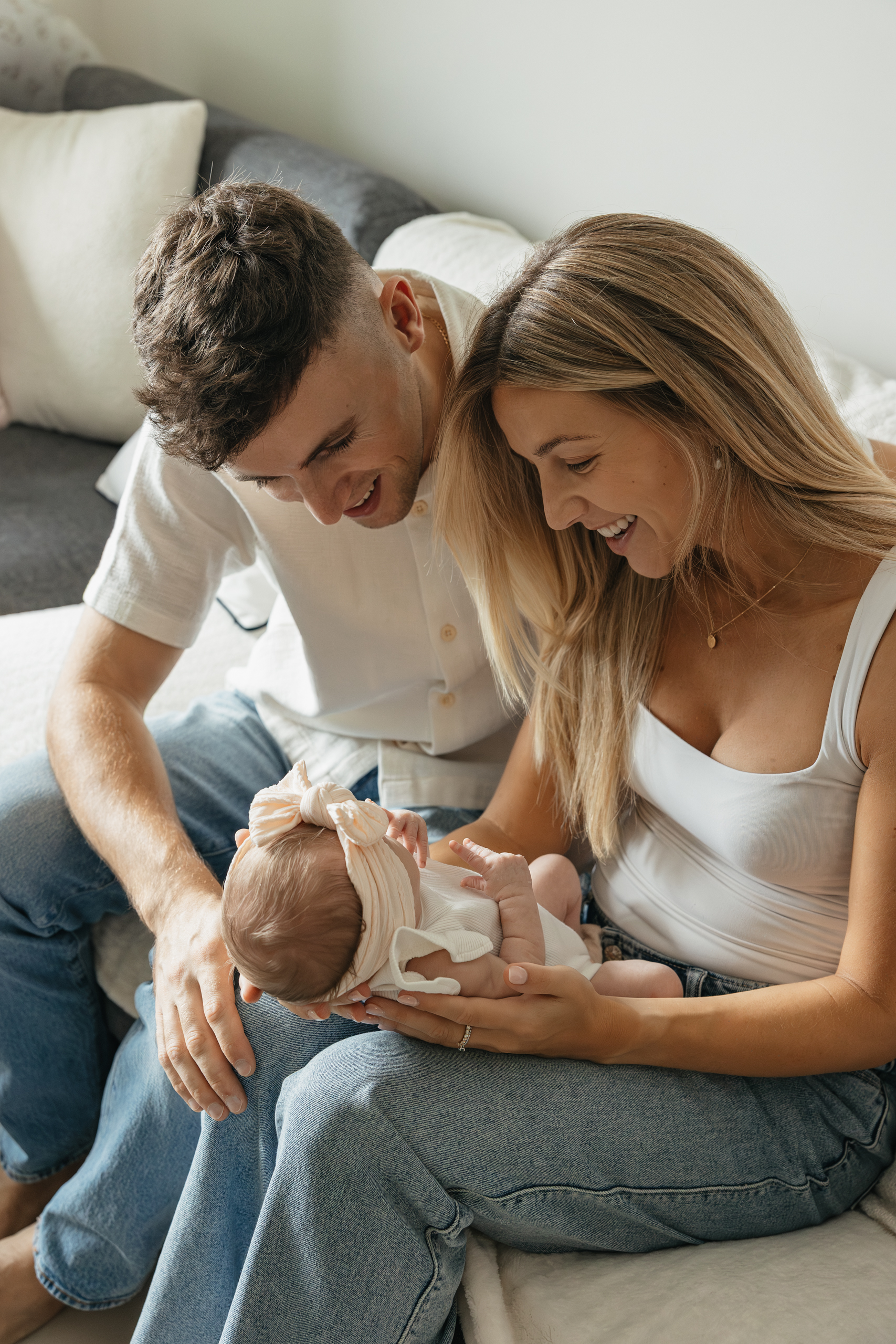 natural newborn photography at home abu dhabi