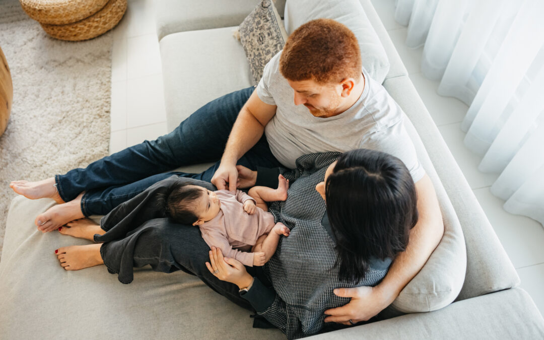 Natural newborn photography – Fresh 48 or in-home session?